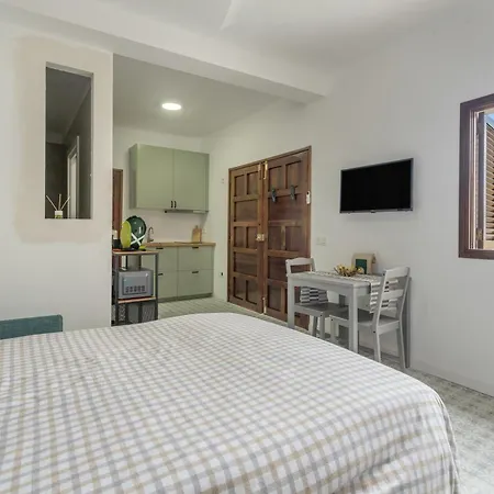 Tagoro Apartament *